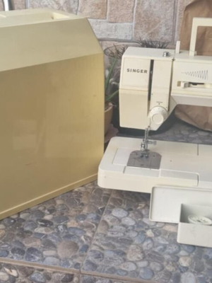 Μηχάνημα ραψίματος Singer 4525 μεταχειρισμένο