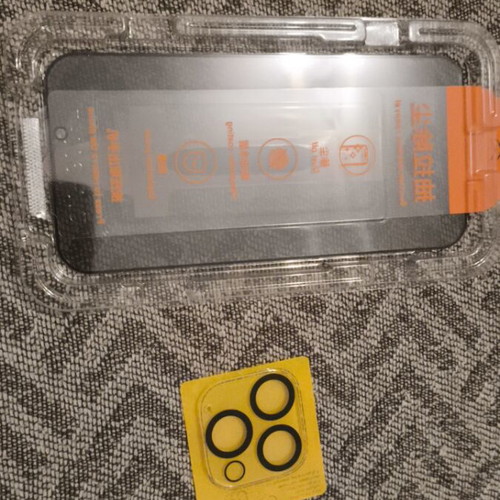 Screen and camera glass for iPhone 13, 13 Pro, 14 and 16e, new, pack of 2