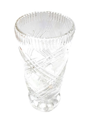 Czech Cut Crystal Vase like new, 18.5 cm, floral motifs