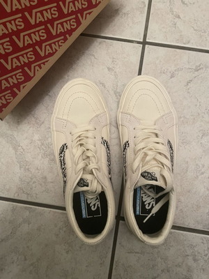 Παπούτσια Vans Old School καινούργια, νούμερο 39, άσπρα και μαύρα unisex