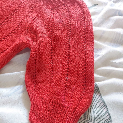 Handmade wool sweater used, red color, size M