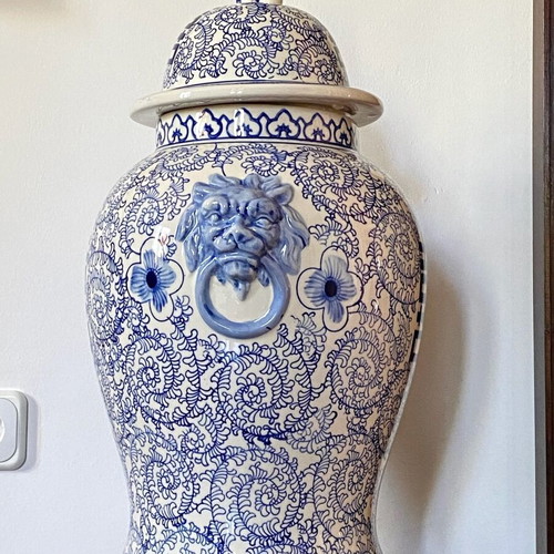 Chinese vase like new, 58 cm height