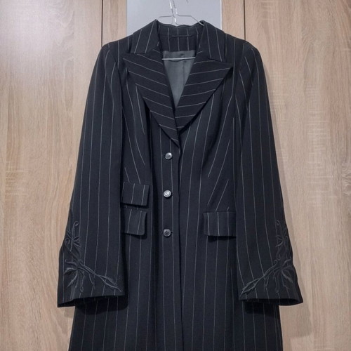 Women's black two-piece suit like new with white pinstripe size M