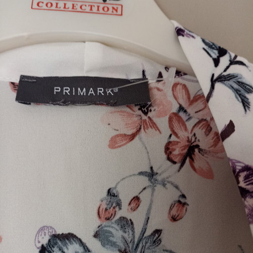 Floral chiffon shirt L/XL new with covered buttons
