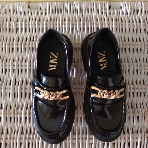 Zara kids loafers size 31 like new, black with gold chain detail