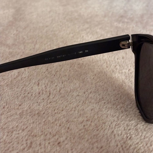 DKNY sunglasses like new with black lenses