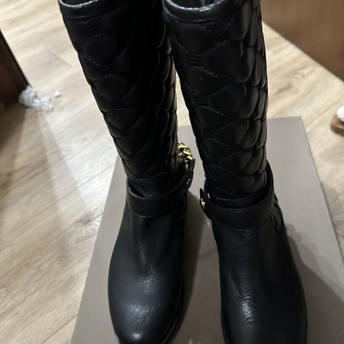 Kanna quilted leather boots with chain, size 38, black