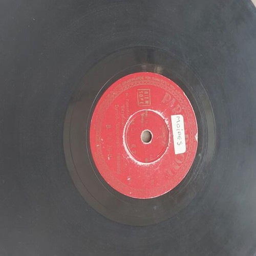 His Master's Voice 78 rpm record used, vintage laiko
