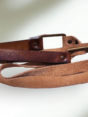 Mango belt used, leather with bronze details, adjustable