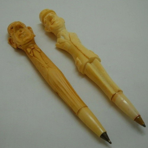 Vintage Spade Depose figure pens used, set of 2 with carvings