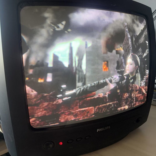 Philips CRT TV used, ideal for retro gaming setup