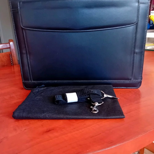 Organization office bag like new, black, leatherette