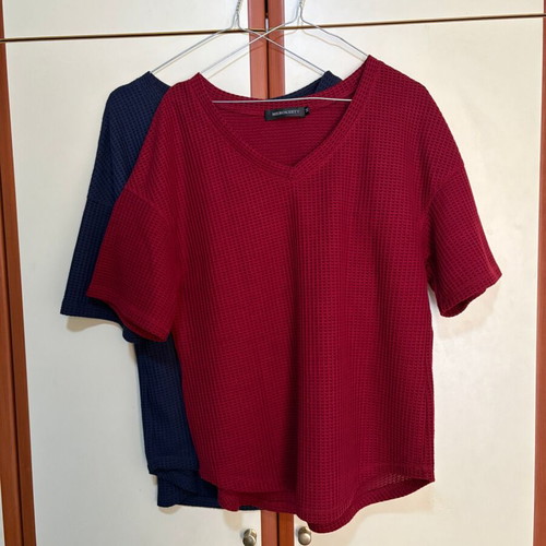 Short-sleeve t-shirts red and navy blue size M like new