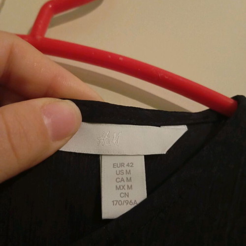 H&M maxi long-sleeve black dress like new
