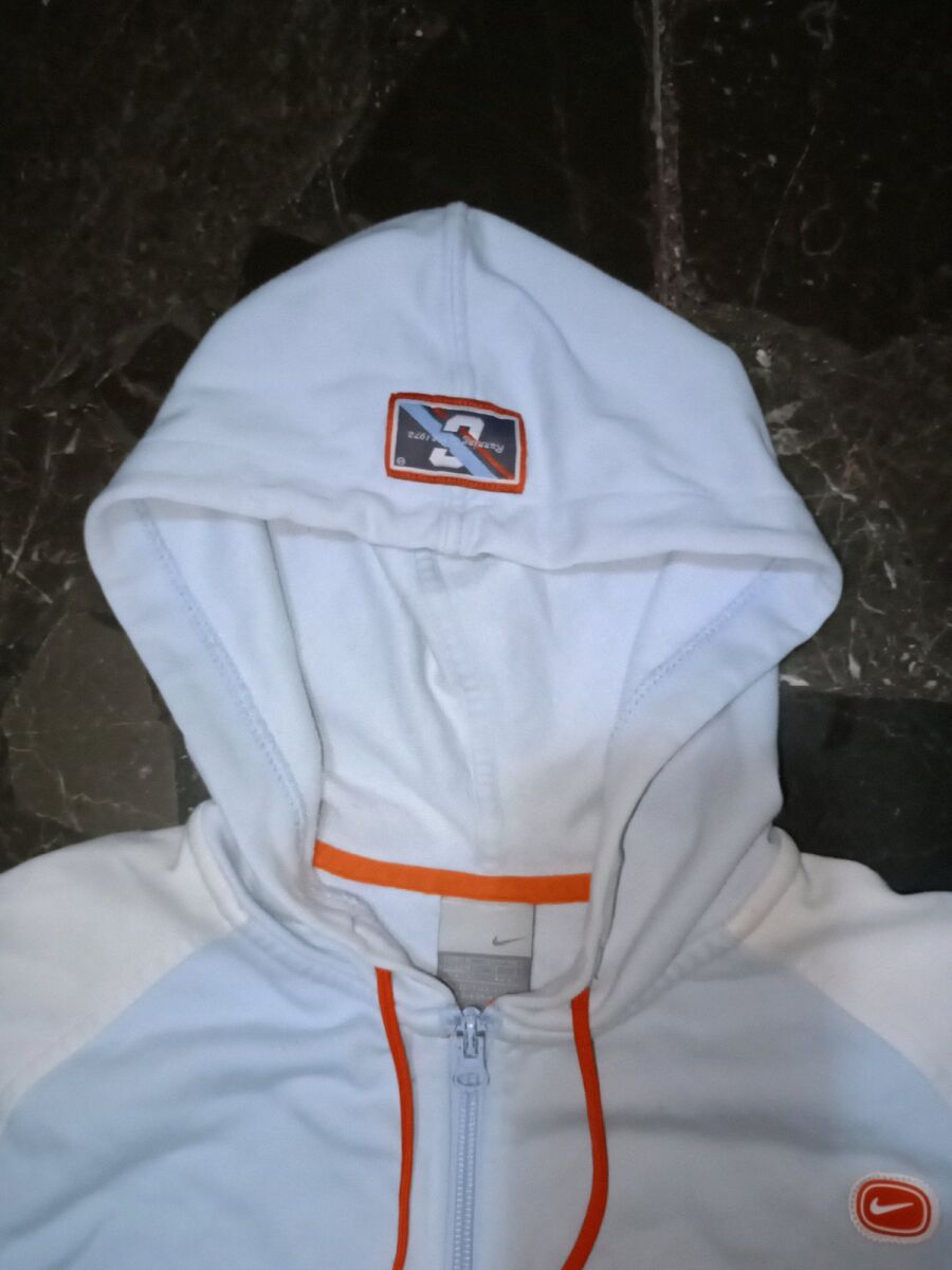 Nike Cortez C72 zip-up hoodie used,… - € 20,00 - Vendora.cy