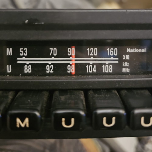 Matsushita National CR-GF222A car radio used, vintage