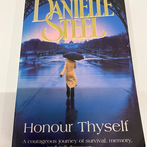 Honour Thyself Danielle Steel book used in Greek
