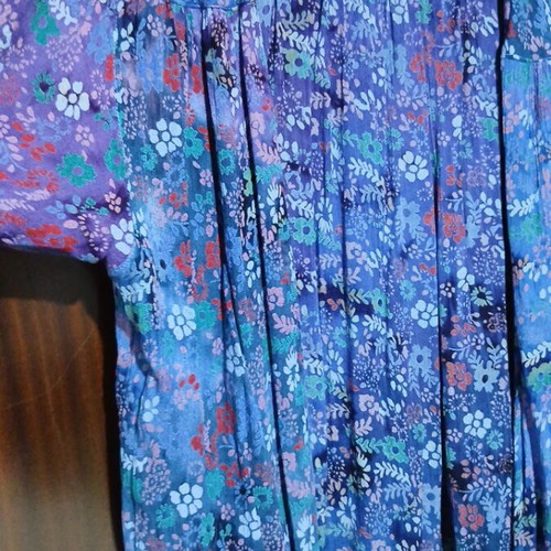 Agada women's short-sleeve floral shirt, size Large, 100% Rayon