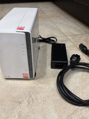 Synology DiskStation DS214se used NAS without hard drives