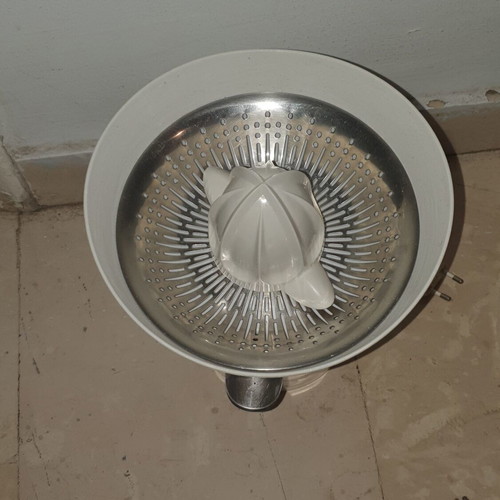 Philips Essence electric lemon squeezer like new
