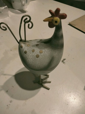 Decorative ceramic hen like new