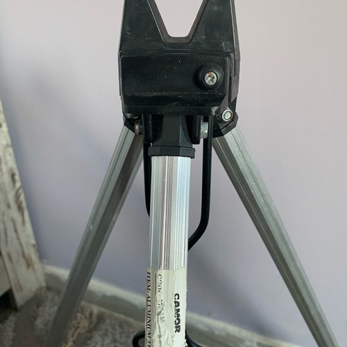 Camor extendable fishing rod tripod like new