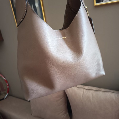 Coach Brooklyn 28 shoulder bag like new, dark stone