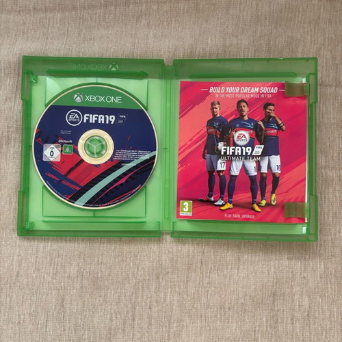 FIFA 19 Champions Edition Xbox One English used, complete