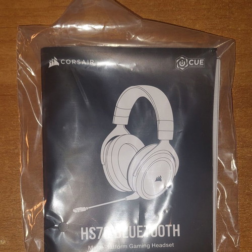 Corsair HS70 Bluetooth gaming headset new with detachable microphone