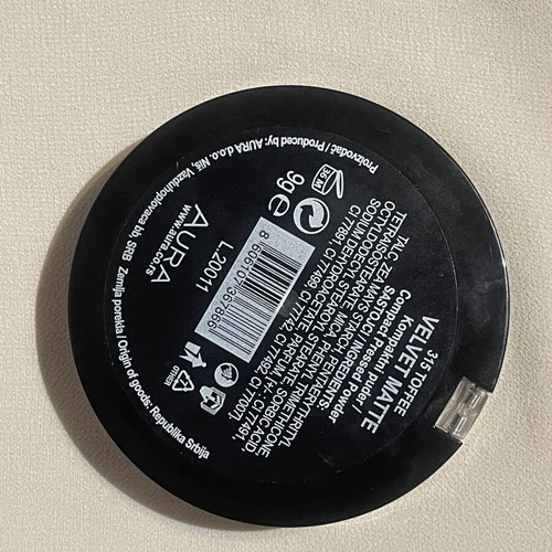 Velvet Matte Compact Pressed Powder like new