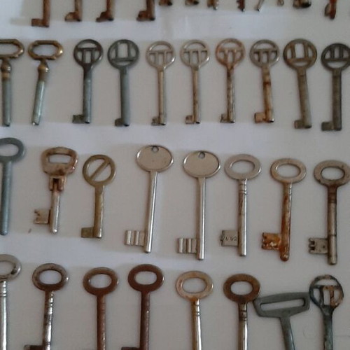 Old keys used, pack of 50 pieces