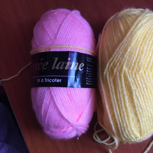 Knitting yarn 2 pieces No3, new, pink and yellow
