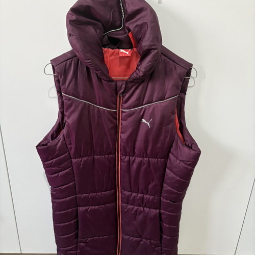 Puma hooded vest like new, lightweight and warm