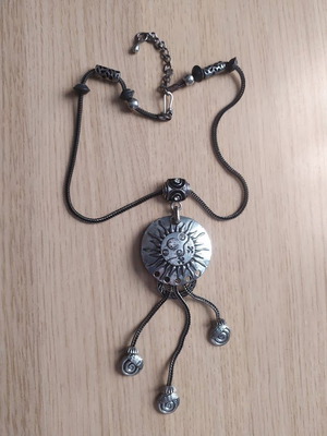 Women's pendant necklace metal with beads like new, silver