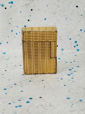 Dypont 1974 gold plated lighter vintage, used with flaws