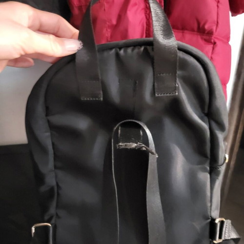 Guess black bag used with defect