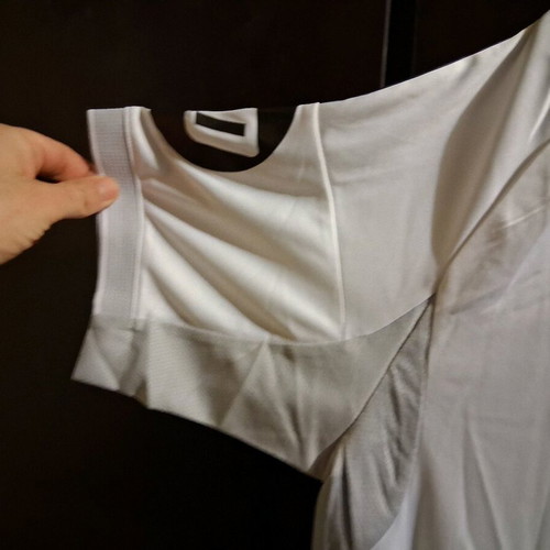 Real Madrid home jersey like new, size Medium