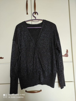 Γυναικεία ζακέτα large μαύρη με ασημένια λάμψη μεταχειρισμένη