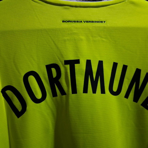 Borussia Dortmund jersey new, size Large