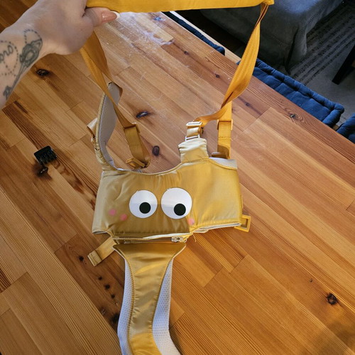 Baby walking harness like new