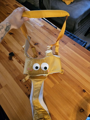 Baby walking harness like new