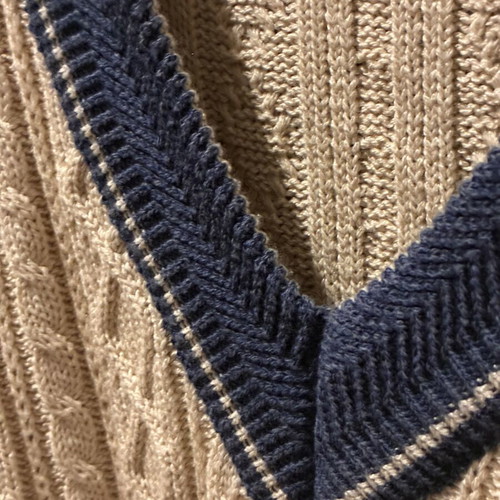 Men's preppy-varsity style V-neck sweater Large, like new, beige and blue
