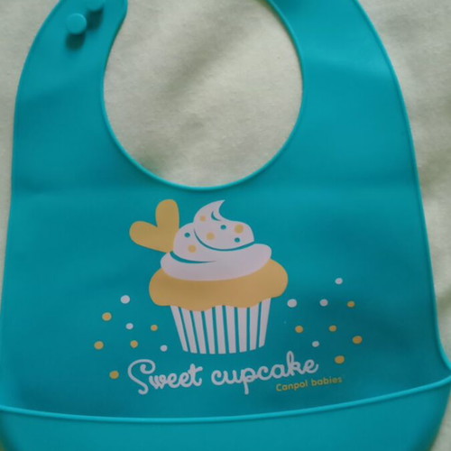 Bib bib like new with fiki all common