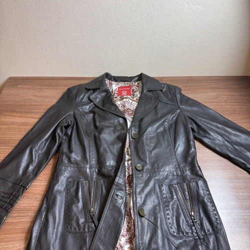 Women's leather trench coat Laura Di Sarpi size M, new