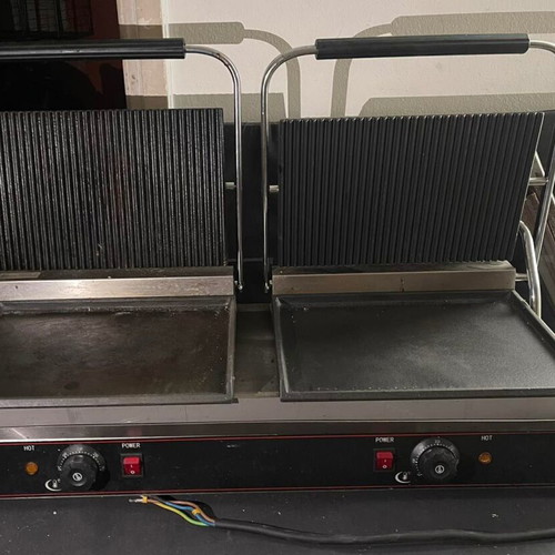 Professional contact grill HEG-813EA like new, 3.6kW, 580×400×210 mm