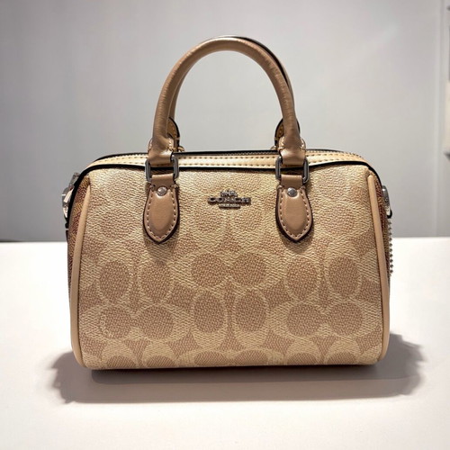 Τσάντα Coach Mini Rowan σε μπεζ καμβά σαν καινούργια