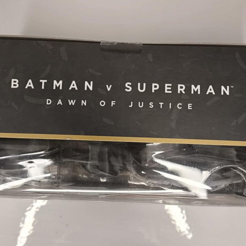 Hot Toys Cosbaby Batman v Superman Dawn of Justice Batman & Batmobile like new, sealed