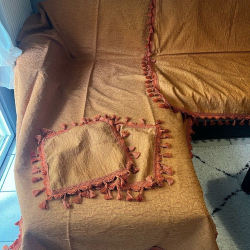 Sofa throws like new, set with two covers and two pillowcases