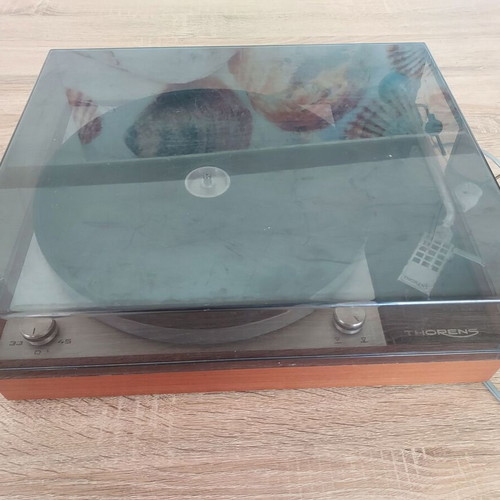 Thorens TD-150 MKII vintage turntable, needs drive belt