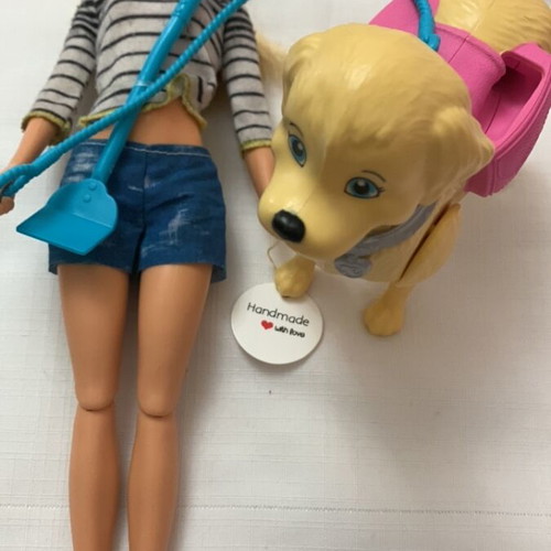 Barbie Walk & Potty Pup DWJ68 doll used with dog and accessories
